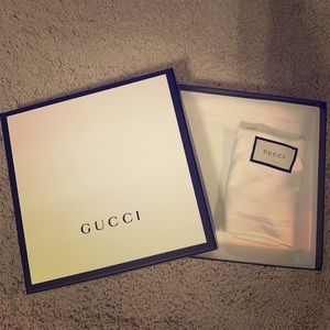 Empty Scarf/Garment Gucci Box